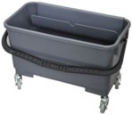 Контейнер для мойки окон на колесах.